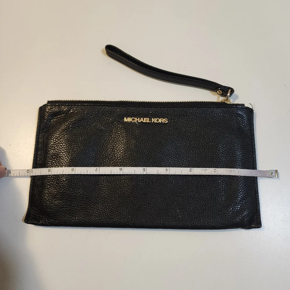 Michael Kors Jet Set Black Pebble Leather Wristlet Travel Wallet